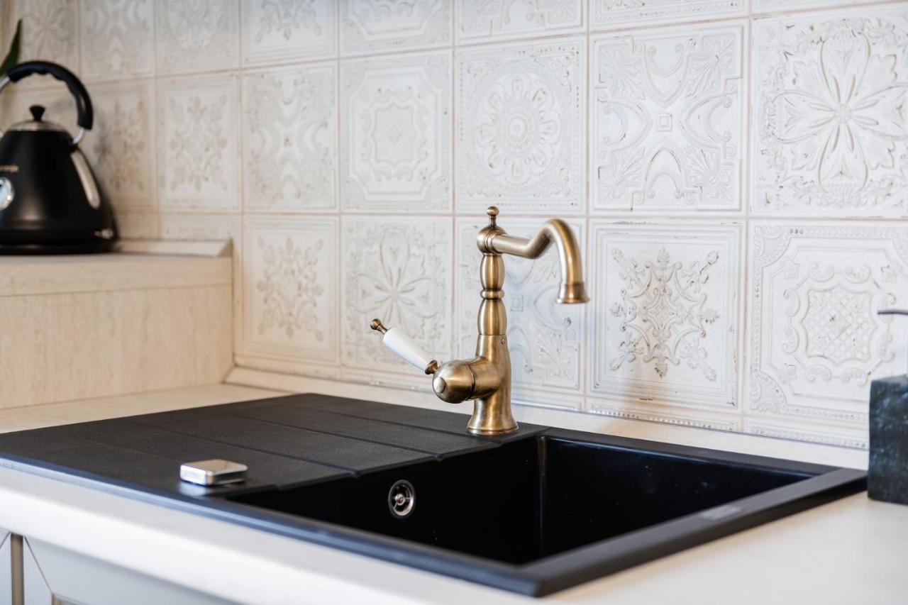 Lux Apartment On Duhnovicha Street .Free Parking. أوزهورود المظهر الخارجي الصورة